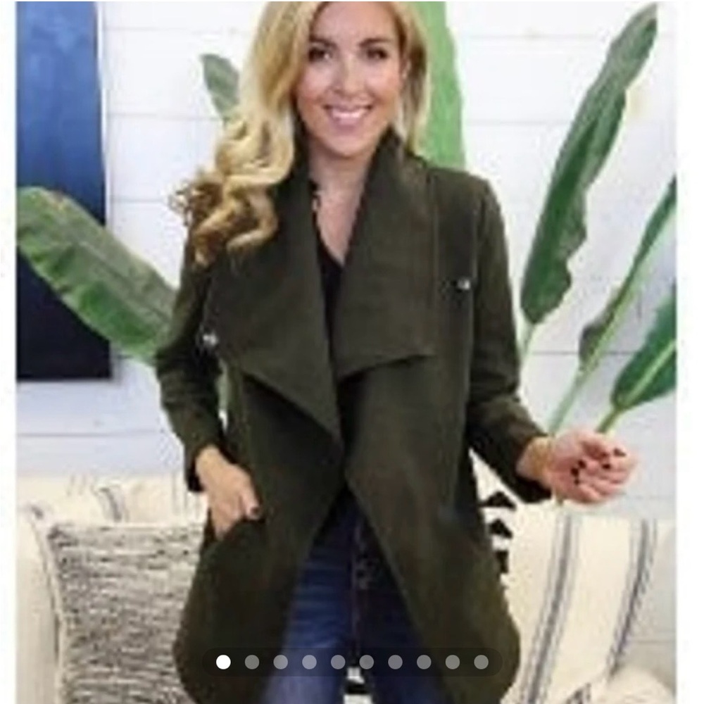 Ookie & Lala Women’s DODSON DRAPE
JACKET olive green NWOT